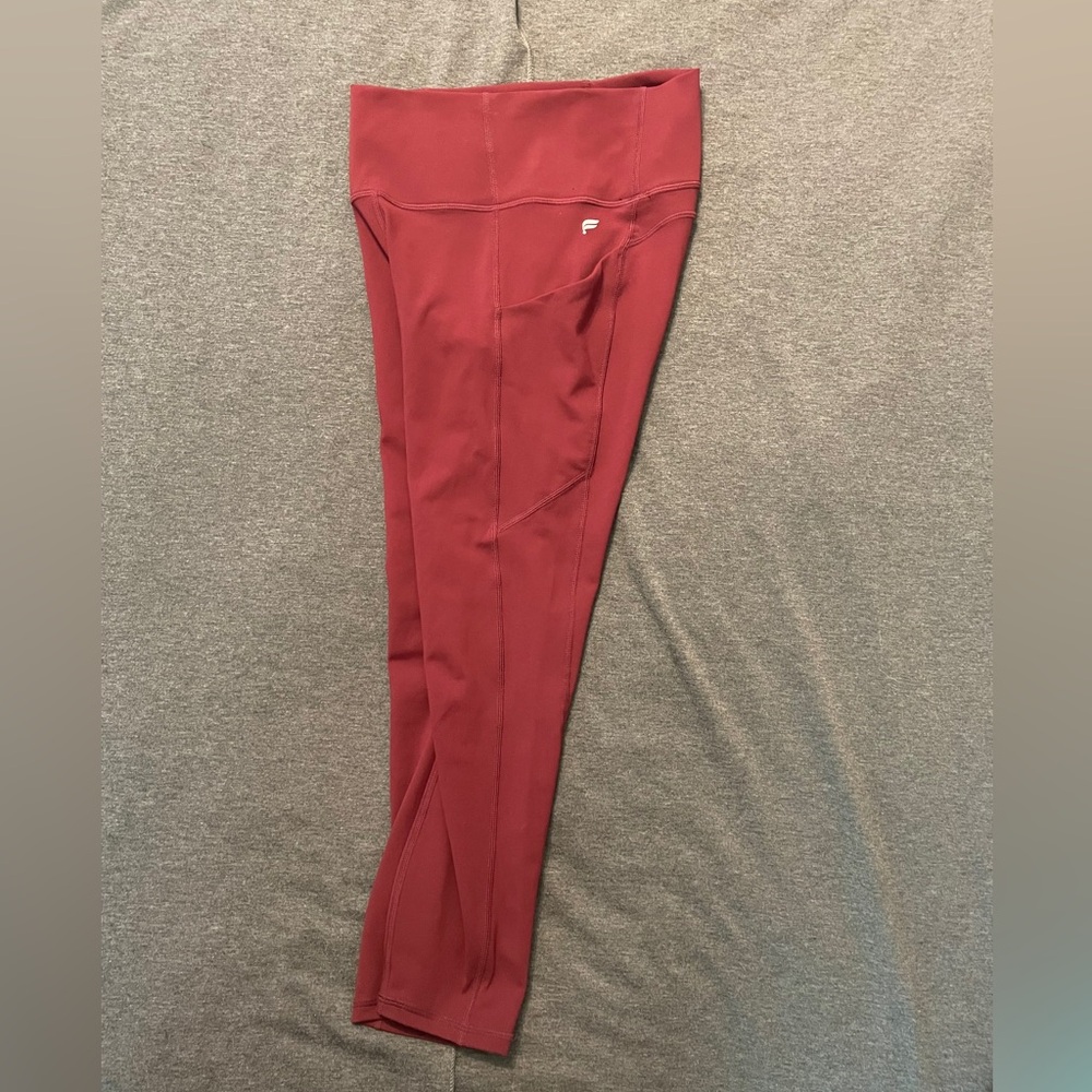 PureLuxe by Fabletics XS 3/4 Capri high waist leggings maroon